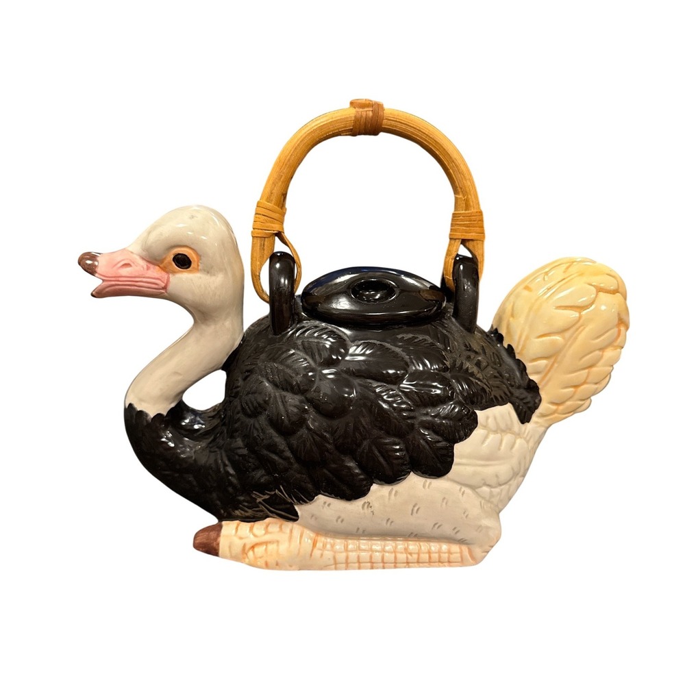 Ostrich Teapot Home Decor OS Black/Cream Bamboo Handle Ceramic